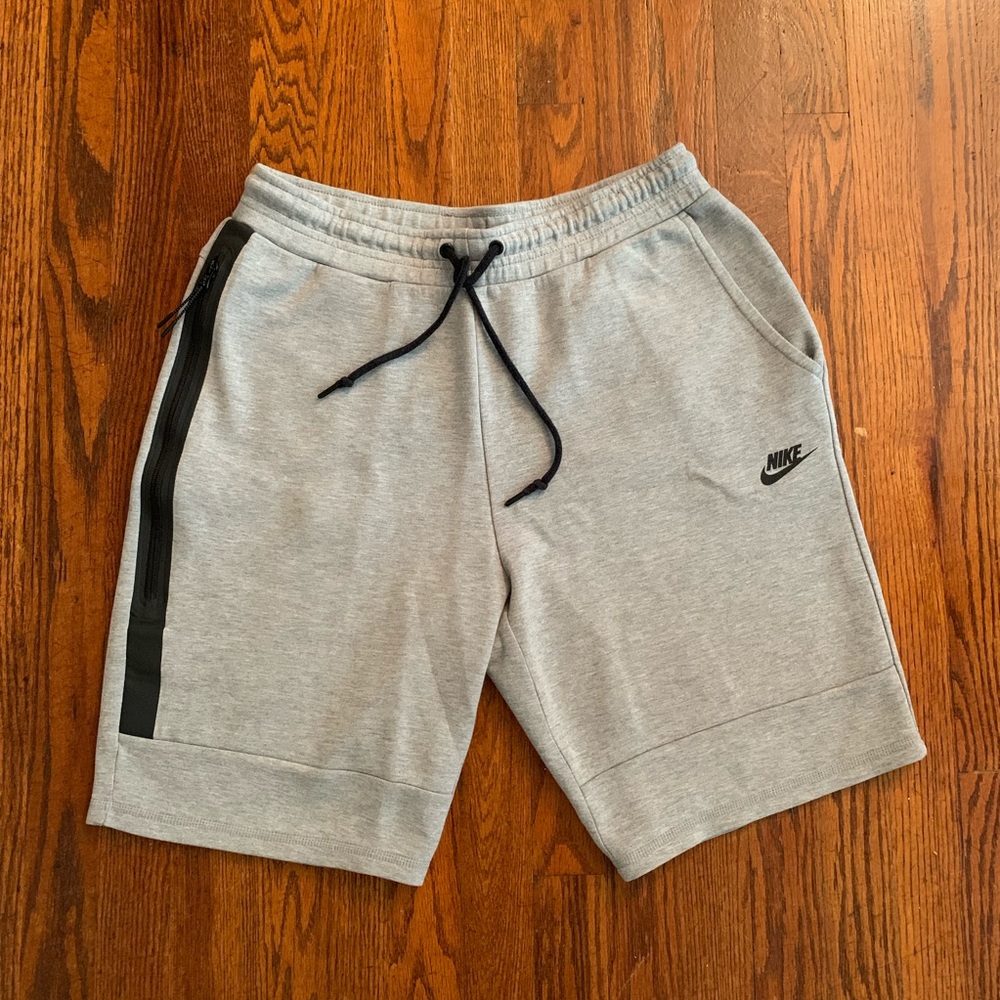 Nike tech shorts